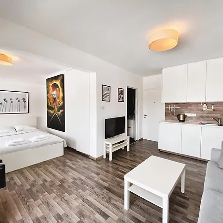 Modern In Center, 5min From Apartament *